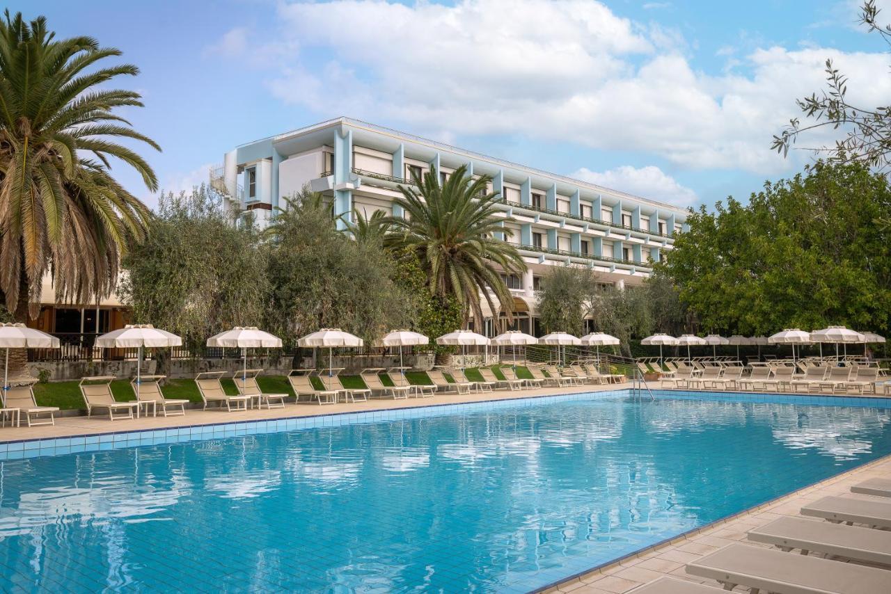 Una Hotels Naxos Beach Sicilia Giardini Naxos Exterior photo